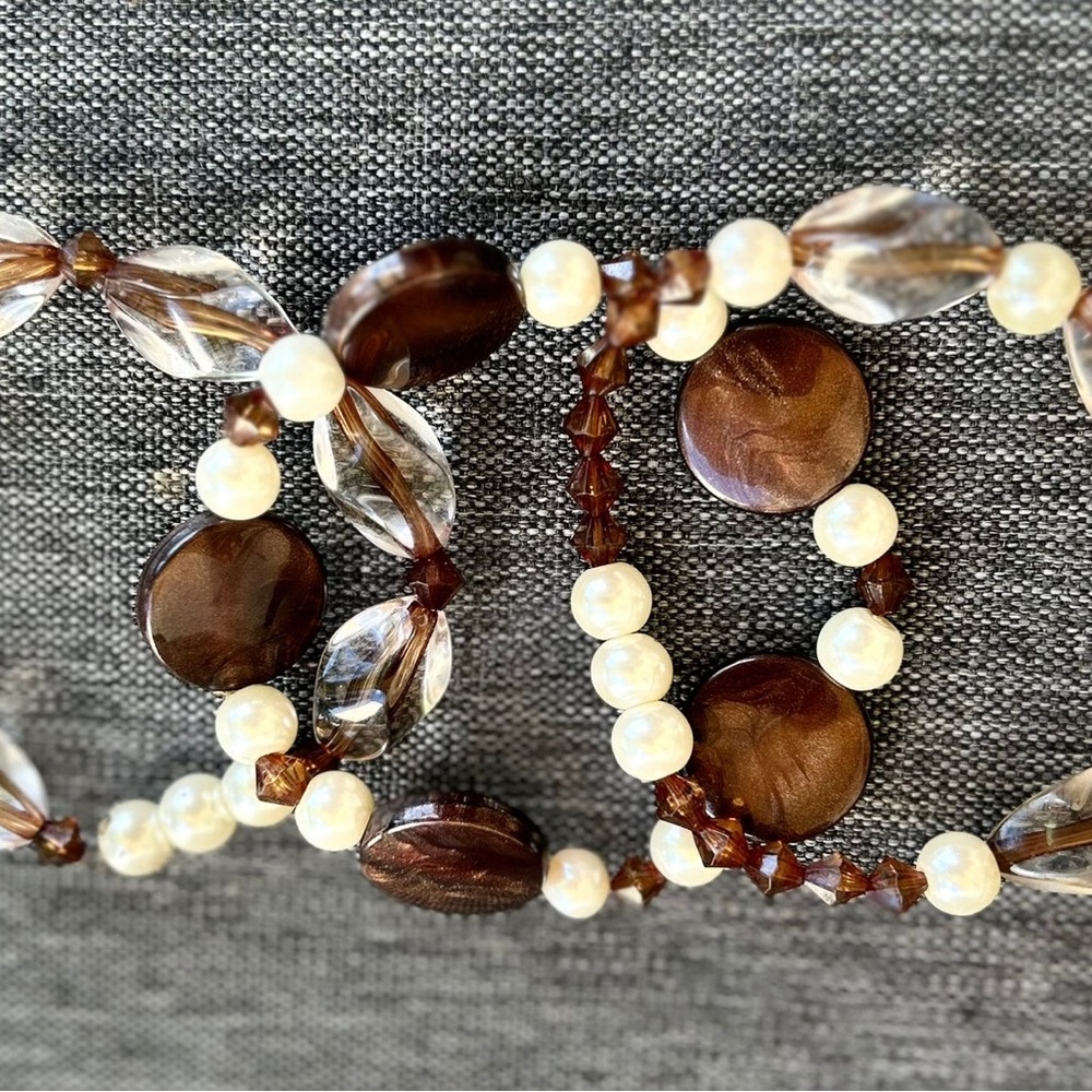 Elegant Brown and Pearl Beaded Necklace